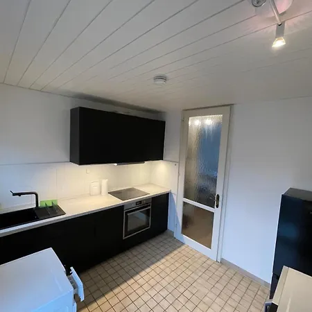 Monteurzimmer 4 Personen Appartamento Karlsruhe